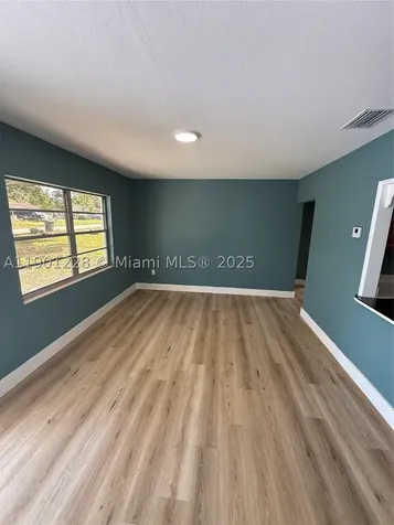 2409 SE 2nd Avenue SE Vero Beach FL 32962