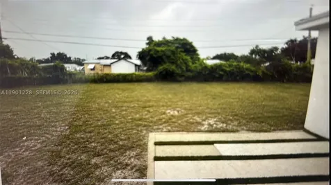 2409 SE 2nd Avenue SE Vero Beach FL 32962