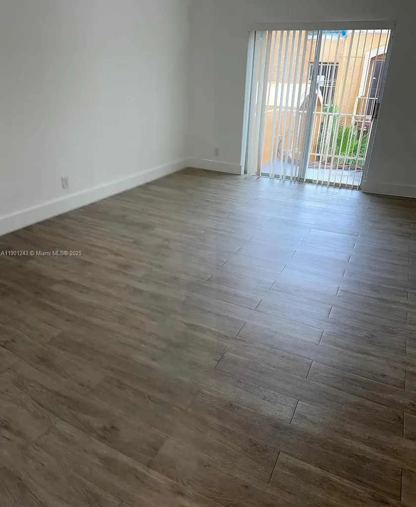 18101 NW 68th Avenue Hialeah FL 33015