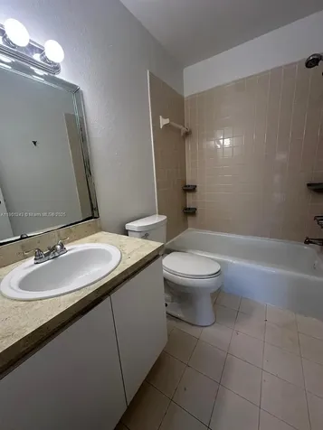 18101 NW 68th Avenue Hialeah FL 33015
