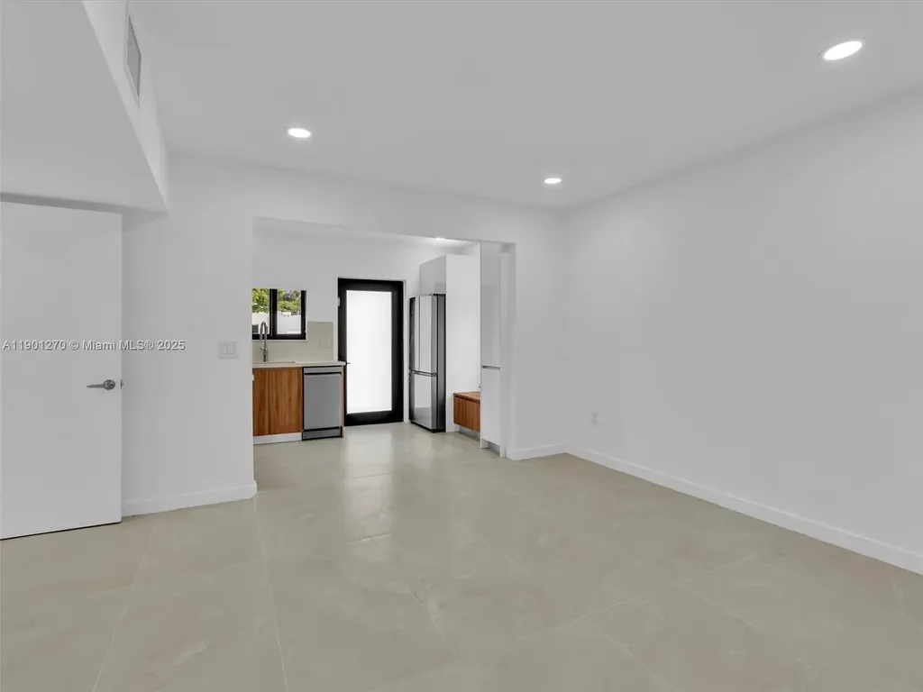 107 Central Avenue Delray Beach FL 33483