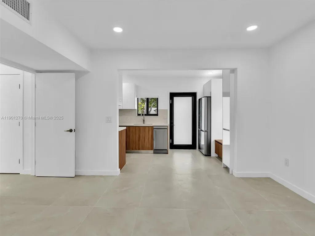 107 Central Avenue Delray Beach FL 33483