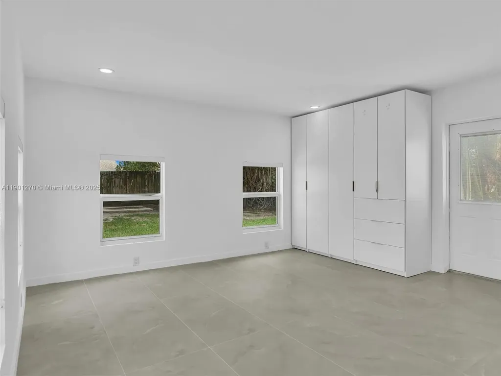 107 Central Avenue Delray Beach FL 33483