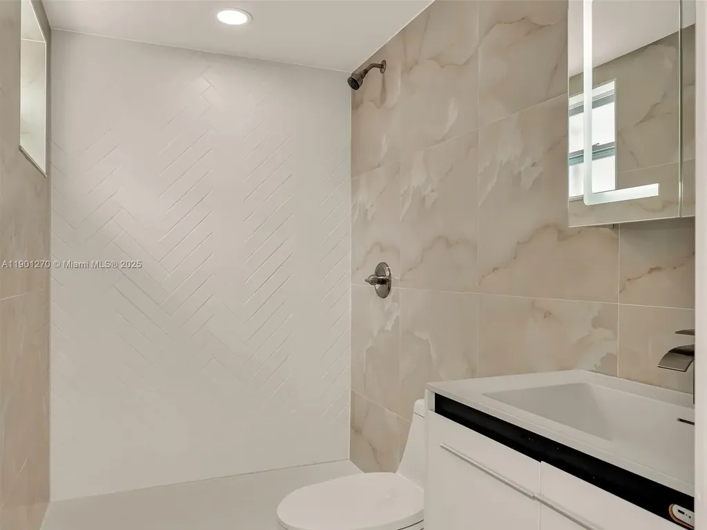 107 Central Avenue Delray Beach FL 33483