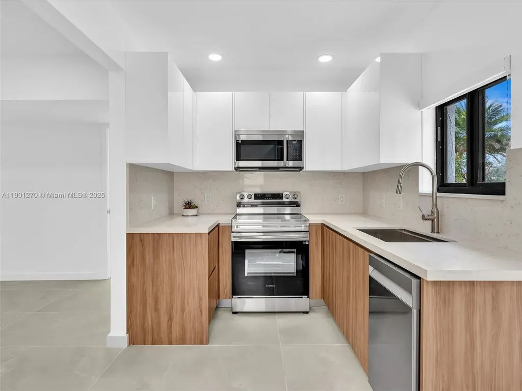 107 Central Avenue Delray Beach FL 33483