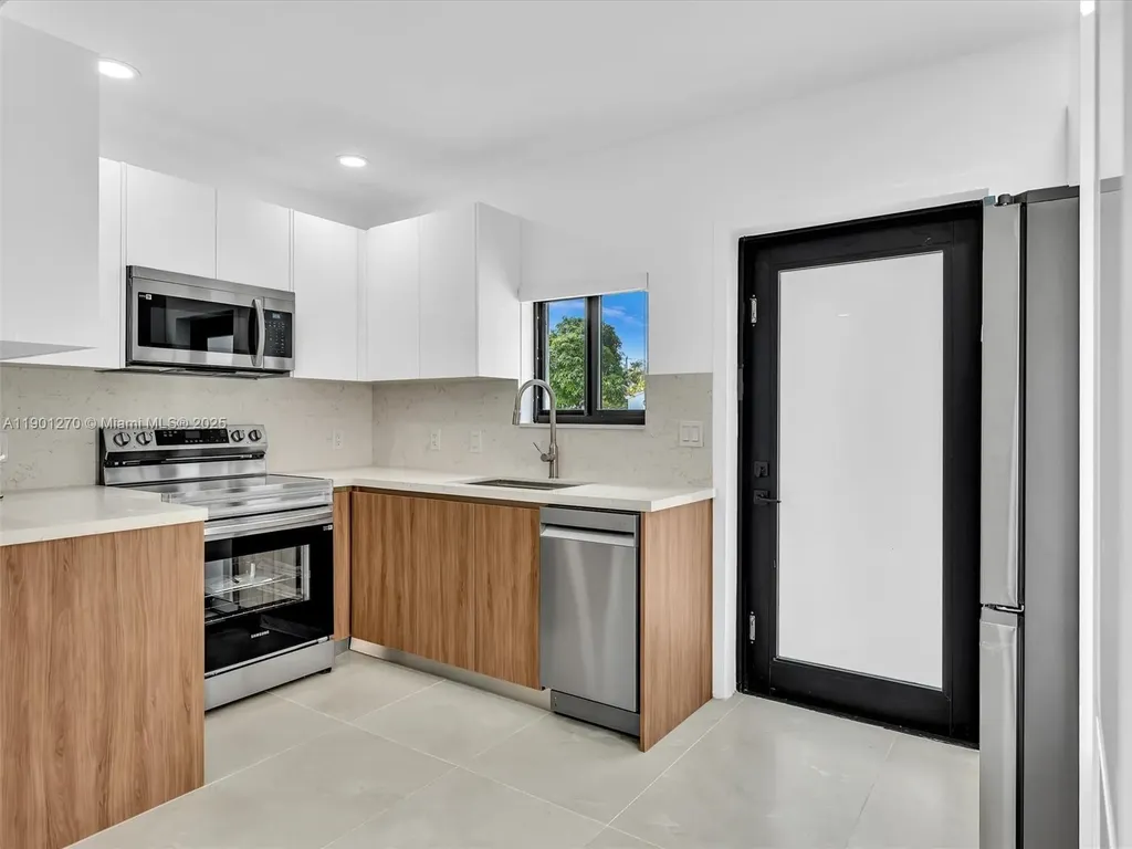 107 Central Avenue Delray Beach FL 33483