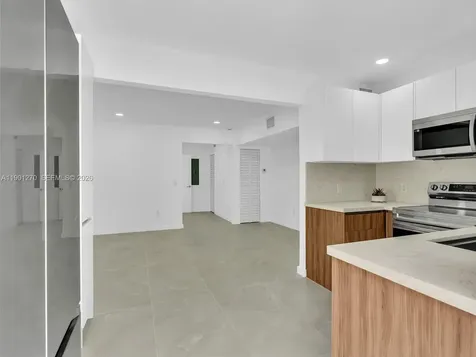 107 Central Avenue Delray Beach FL 33483