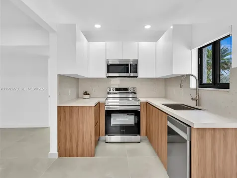 107 Central Avenue Delray Beach FL 33483