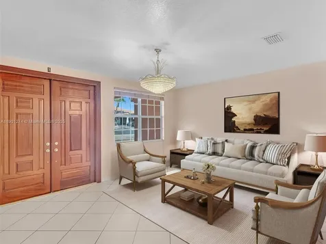 279 NW 119th Avenue Miami FL 33182