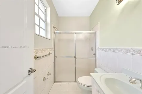 279 NW 119th Avenue Miami FL 33182