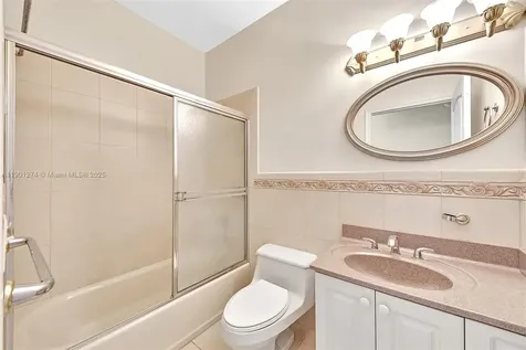 279 NW 119th Avenue Miami FL 33182