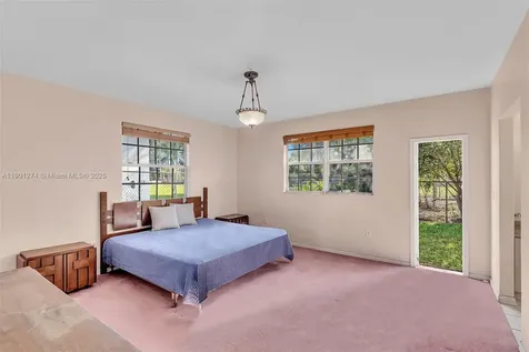 279 NW 119th Avenue Miami FL 33182