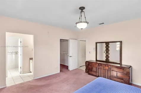 279 NW 119th Avenue Miami FL 33182