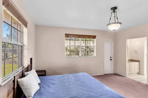 279 NW 119th Avenue Miami FL 33182