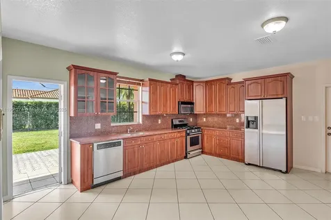 279 NW 119th Avenue Miami FL 33182