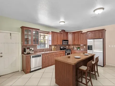 279 NW 119th Avenue Miami FL 33182