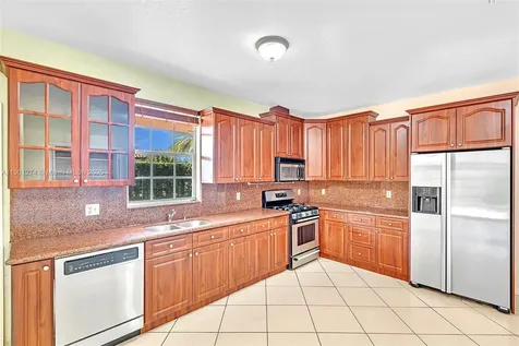 279 NW 119th Avenue Miami FL 33182
