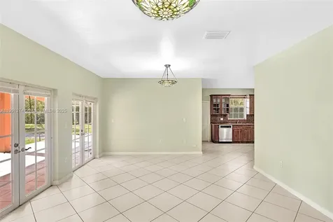 279 NW 119th Avenue Miami FL 33182