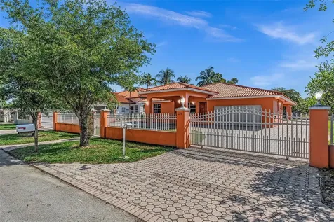 279 NW 119th Avenue Miami FL 33182
