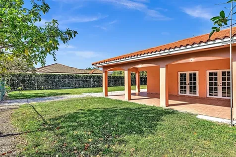 279 NW 119th Avenue Miami FL 33182