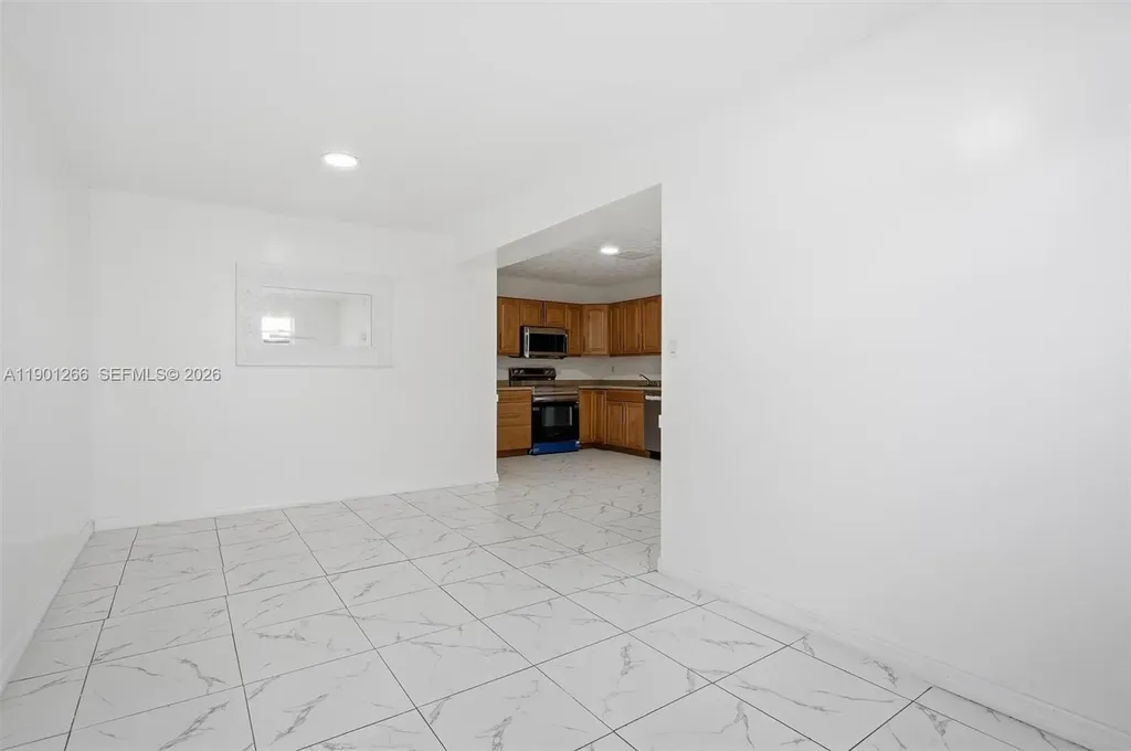 2280 SW 43rd Avenue Fort Lauderdale FL 33317