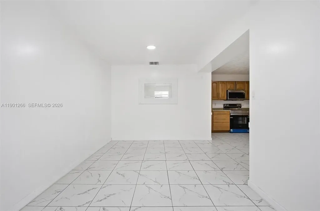 2280 SW 43rd Avenue Fort Lauderdale FL 33317