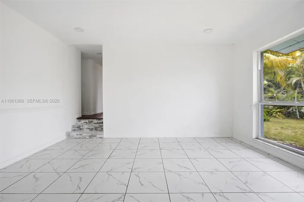 2280 SW 43rd Avenue Fort Lauderdale FL 33317