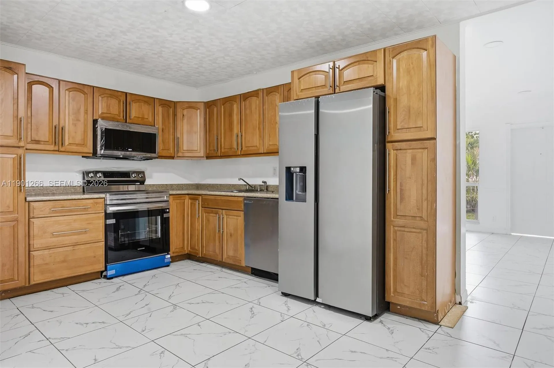 2280 SW 43rd Avenue Fort Lauderdale FL 33317