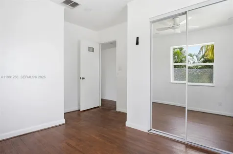 2280 SW 43rd Avenue Fort Lauderdale FL 33317