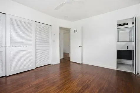 2280 SW 43rd Avenue Fort Lauderdale FL 33317