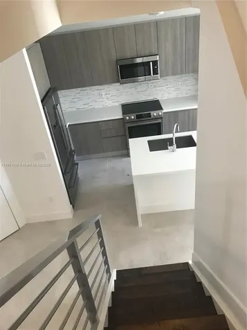 7227 NW 103rd Path Doral FL 33178