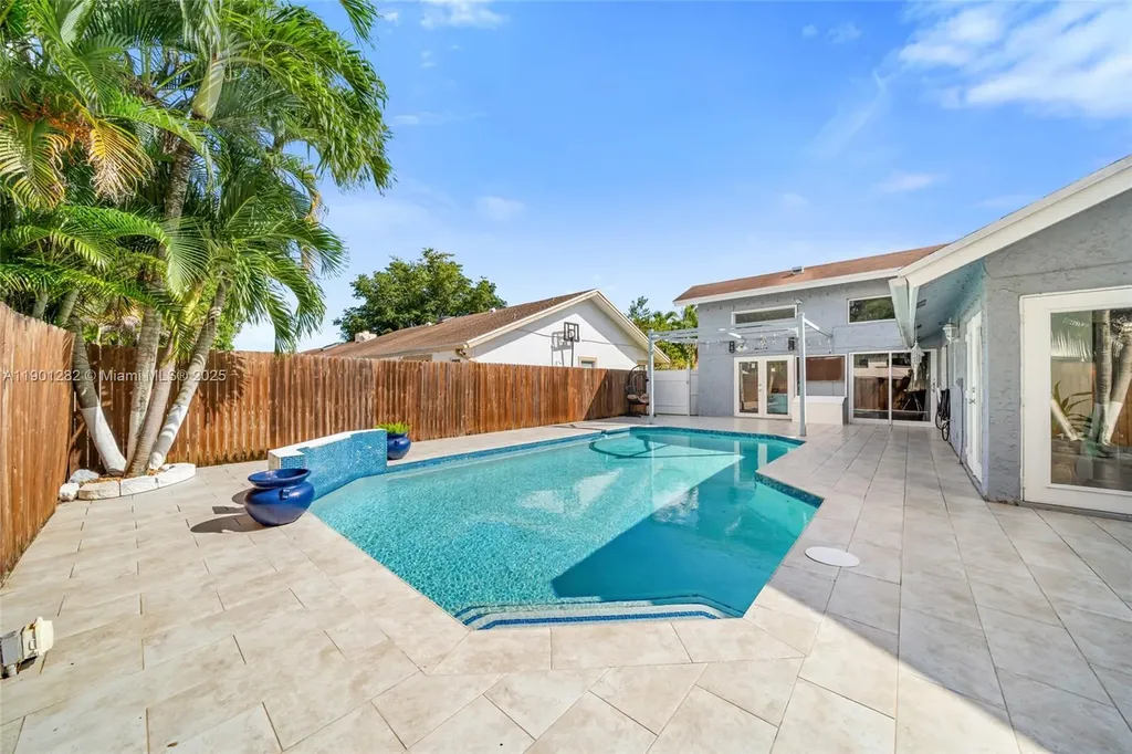 7461 NW 36th Street Lauderhill FL 33319
