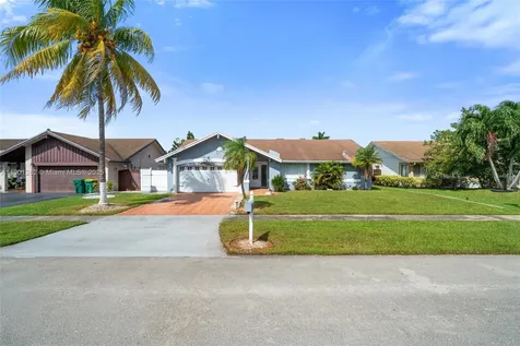 7461 NW 36th Street Lauderhill FL 33319