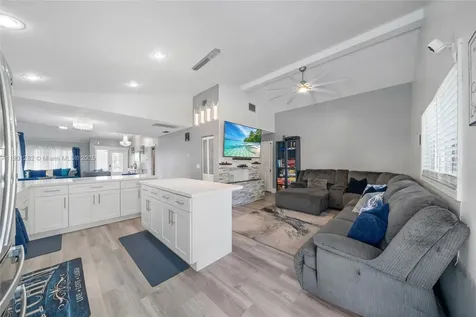 7461 NW 36th Street Lauderhill FL 33319