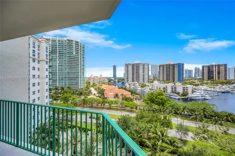 19900 E Country Club Drive Aventura FL 33180
