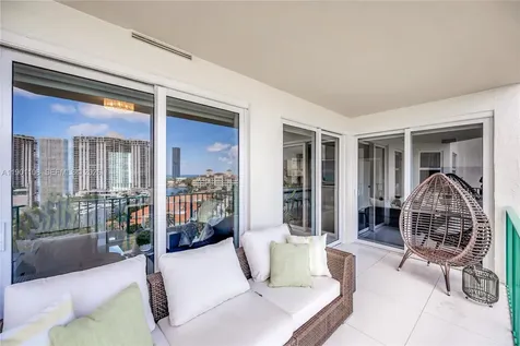 19900 E Country Club Drive Aventura FL 33180