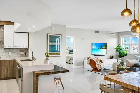 19900 E Country Club Drive Aventura FL 33180