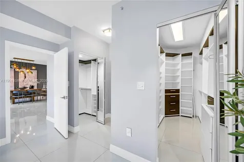 19900 E Country Club Drive Aventura FL 33180
