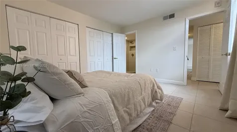 9440 W Flagler Street Miami FL 33174