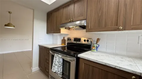9440 W Flagler Street Miami FL 33174