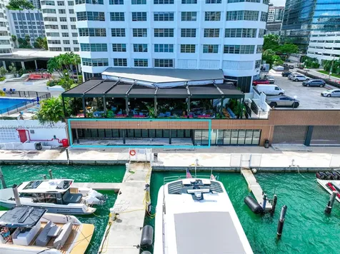 801 Brickell Bay Drive Miami FL 33131