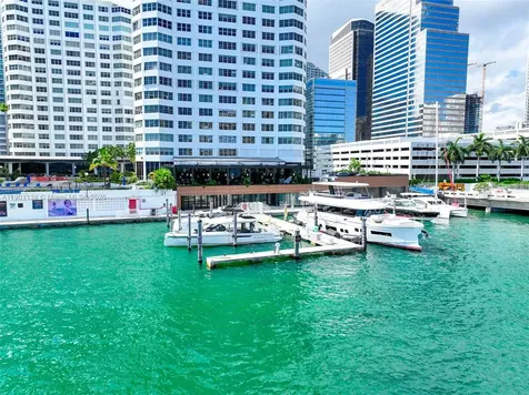 801 Brickell Bay Drive Miami FL 33131