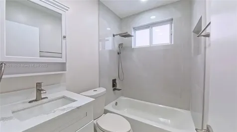 1575 W 6th Avenue Hialeah FL 33010