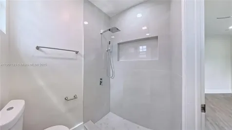 1575 W 6th Avenue Hialeah FL 33010