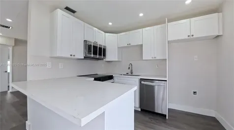 1575 W 6th Avenue Hialeah FL 33010