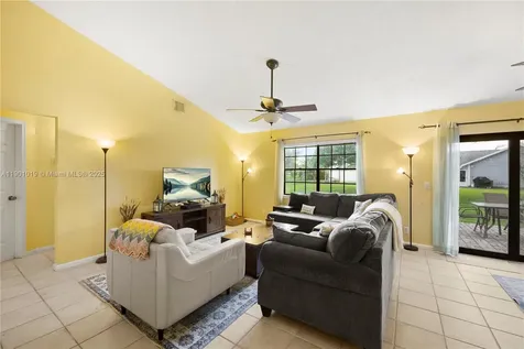 1827 N Banyan Creek Circle N Boynton Beach FL 33436