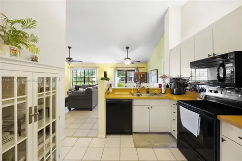 1827 N Banyan Creek Circle N Boynton Beach FL 33436