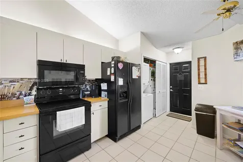 1827 N Banyan Creek Circle N Boynton Beach FL 33436