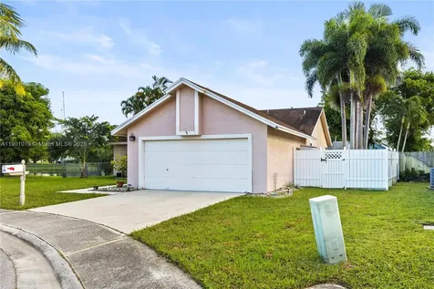 1827 N Banyan Creek Circle N Boynton Beach FL 33436