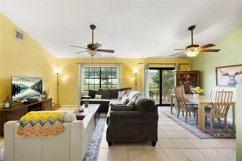 1827 N Banyan Creek Circle N Boynton Beach FL 33436